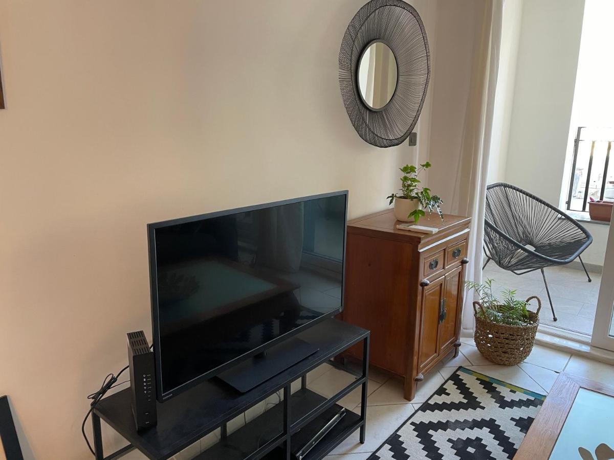 Spacious Seaview Sliema Apt, Steps From Valletta Ferry Exterior foto